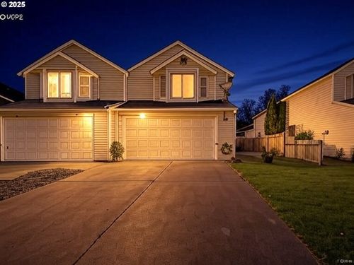 1106 Se 5th Ave, Battle Ground, WA, 98604-8930 | Card Image