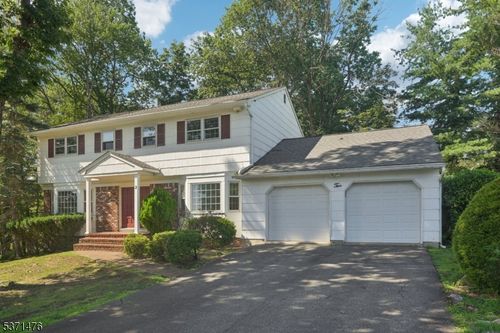 2 Breton Dr, Pine Brook, NJ, 07058-9408 | Card Image