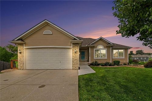 16906 Meadow Creek Ct, Belton, MO, 64012-3705 | Card Image