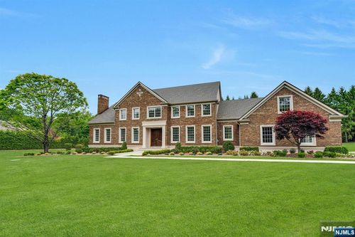 333 Mill Rd, Saddle River, NJ, 07458-3306 | Card Image