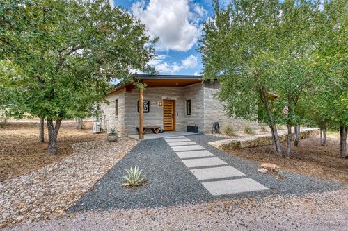 1039 Link Dr, Kingsland, TX, 78639-5371 | Card Image