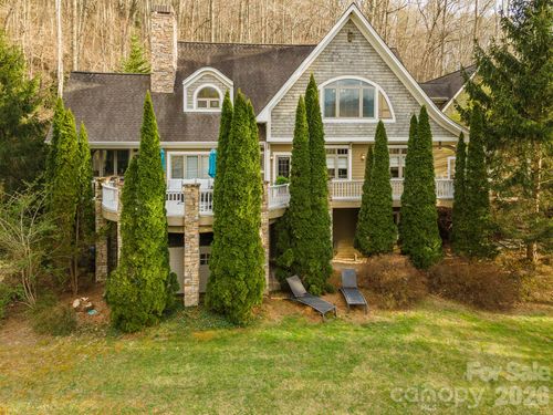 11 Hearthstone Dr, Asheville, NC, 28803-8403 | Card Image