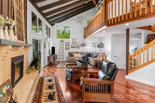 188 Echo Dr, House other with 3 bedrooms, 3 bathrooms and null parking in Laurel Park NC | Image 8