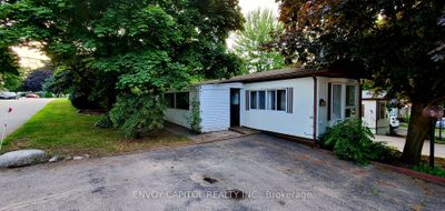 105 Maple Ave, House other with 2 bedrooms, 1 bathrooms and 2 parking in Hamilton ON | Image 2