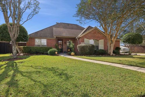 7955 Laurelwood St, Beaumont, TX, 77707-3658 | Card Image