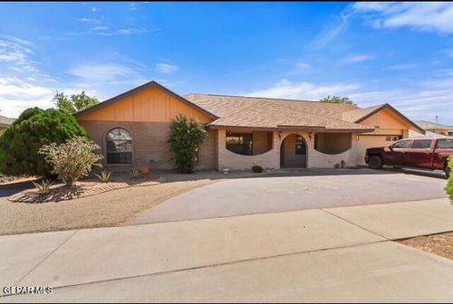 16006 Darley Dr, Horizon City, TX, 79928-6500 | Card Image