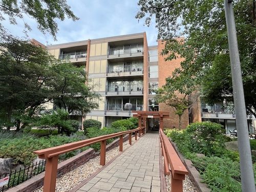 apt-1g-6020 Oakwood Dr, Lisle, IL, 60532-3038 | Card Image