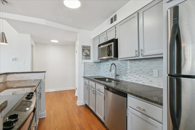 APT-1105 - 109 N Main St, Condo with 2 bedrooms, 2 bathrooms and null parking in Memphis TN | Image 9