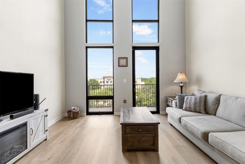 apt-3407-2608 Museum Way, Fort Worth, TX, 76107-3084 | Card Image