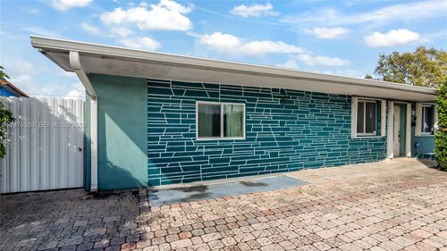 7861 Sheridan St, Hollywood, FL, 33024-2535 | Card Image
