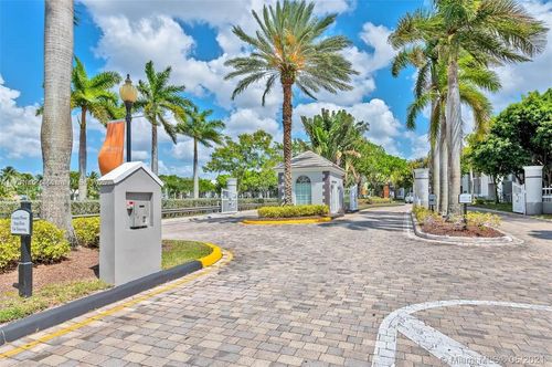 apt-103-11185 Sw 6th St, Pembroke Pines, FL, 33025-6960 | Card Image