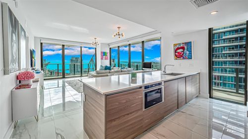 unit-4306-1300 Miami Ave, Miami, FL, 33130-4496 | Card Image