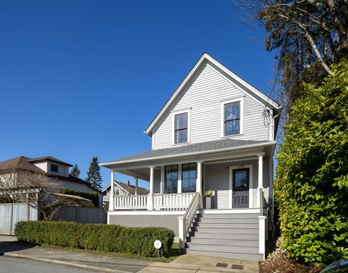 109 Oakland St, New Westminster, BC, V3L1P5 | Card Image