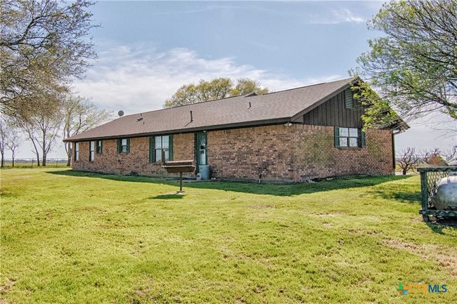 11552 Fm 1383, Home with 3 bedrooms, 2 bathrooms and null parking in Schulenburg TX | Image 27