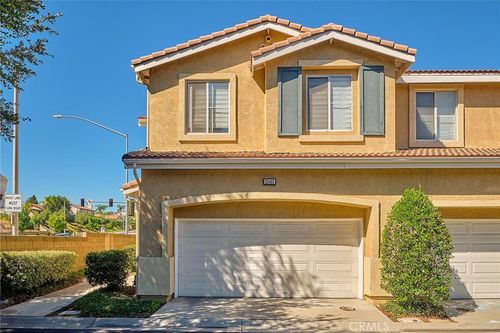 25401 Holly Beach Dr, Santa Clarita, CA, 91350-3351 | Card Image
