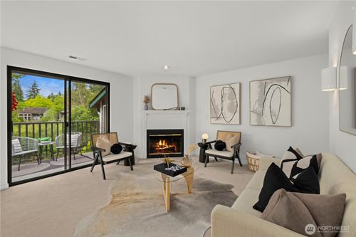 apt-f211-13801 Old Redmond Rd, Redmond, WA, 98052-1830 | Card Image