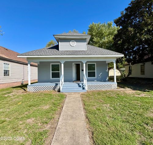 1127 W Broadway St, Webb City, MO, 64870-1754 | Card Image