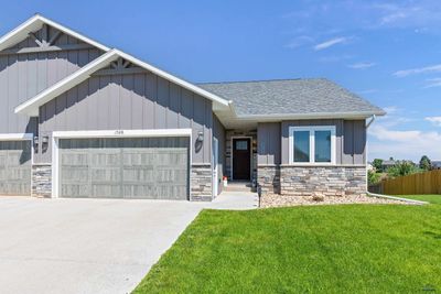 1528 Oxford Ct, Townhouse with 3 bedrooms, 3 bathrooms and null parking in Rapid City SD | Image 2