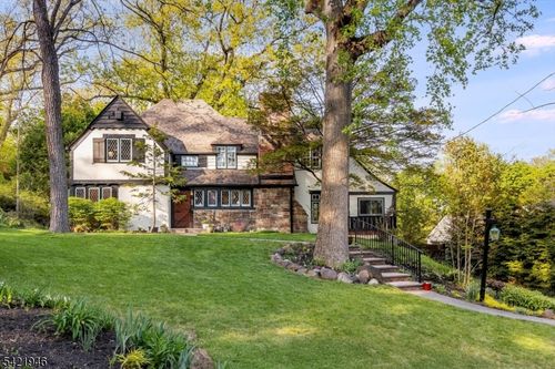 5 Fairview Ter, Maplewood, NJ, 07040-2005 | Card Image