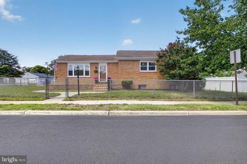 601 Dauphin St, Riverside, NJ, 08075-3417 | Card Image
