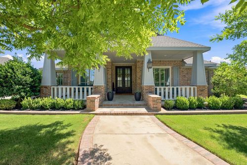 2300 Homeland Ct, Midland, TX, 79707-2144 | Card Image