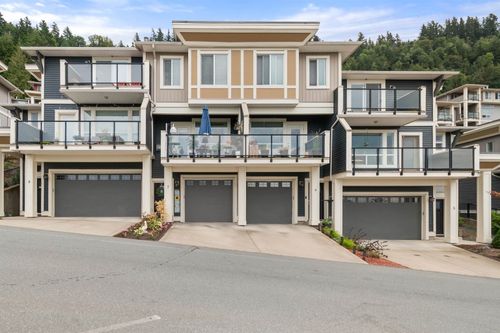 7-6026 Lindeman St, Chilliwack, BC, V2R0W1 | Card Image