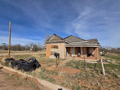 801 Haskell St, Sweetwater, TX, 79556-4909 | Card Image
