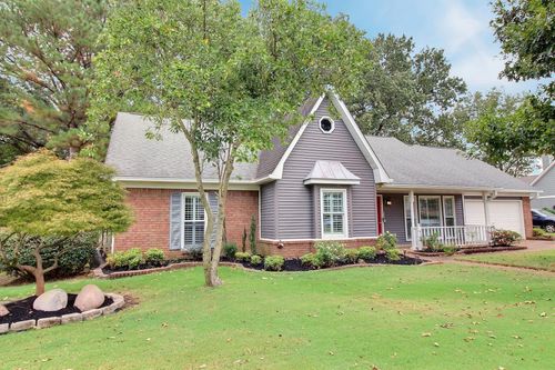884 Heather Lake Dr, Collierville, TN, 38017-7120 | Card Image