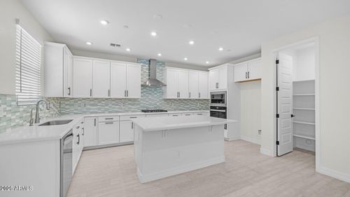 13359 W Eagle Feather Rd, Peoria, AZ, 85383-8113 | Card Image