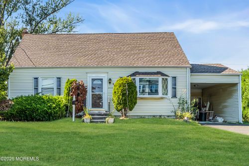 212-208212 Cliffwood Ave, Cliffwood, NJ, 07721-1013 | Card Image