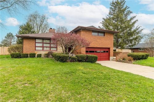 7201 Mckenna Pl, Englewood, OH, 45322-2709 | Card Image
