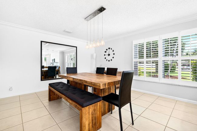5086 Prairie Dunes Village Cir, House other with 3 bedrooms, 3 bathrooms and null parking in Lake Worth FL | Image 8