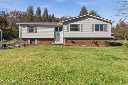 148 Batley Loop Rd, Clinton, TN, 37716-5018 | Card Image