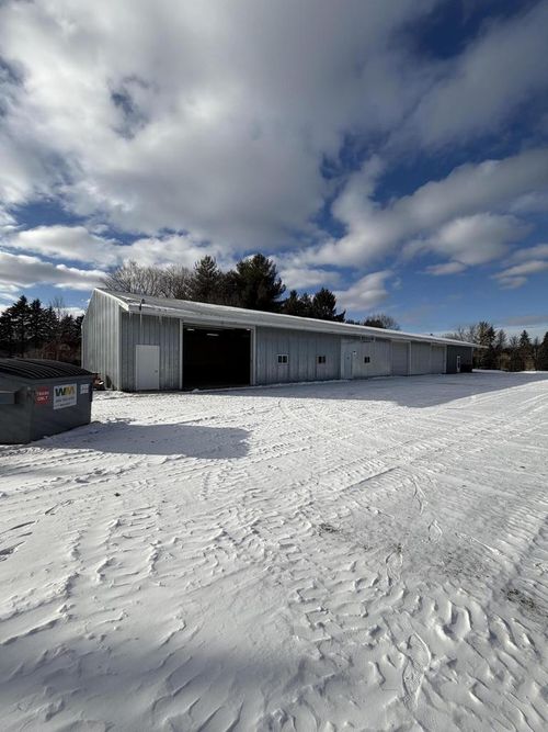 W411 County Rd L, East Troy, WI, 53120 | Card Image