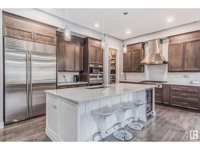 4509 Donsdale Dr Nw, House other with 5 bedrooms, 4 bathrooms and 6 parking in Edmonton AB | Image 3