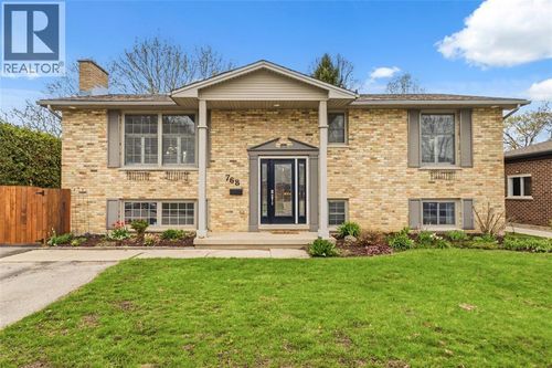 768 Grenfell Dr, London, ON, N5X2C7 | Card Image