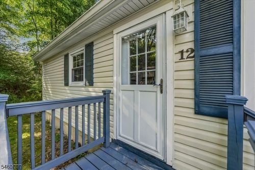 12 Doe Run, Highland Lakes, NJ, 07422-1033 | Card Image