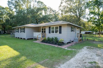 29313 S Palmetto St, House other with 3 bedrooms, 2 bathrooms and null parking in Walker LA | Image 1