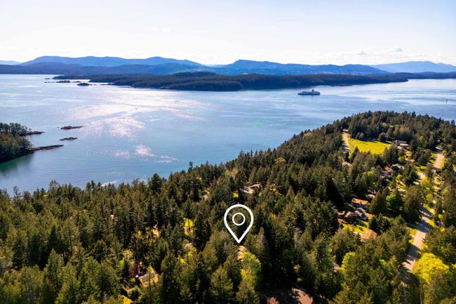 241 Spinnaker Drive, House other with 3 bedrooms, 2 bathrooms and 6 parking in Mayne Island BC | Image 32