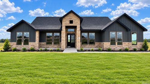 120 Pioneer Dr, La Vernia, TX, 78121-1501 | Card Image