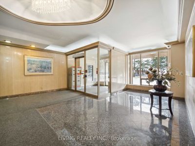 1702 - 10 Tangreen Crt, Condo with 3 bedrooms, 2 bathrooms and 1 parking in North York ON | Image 2