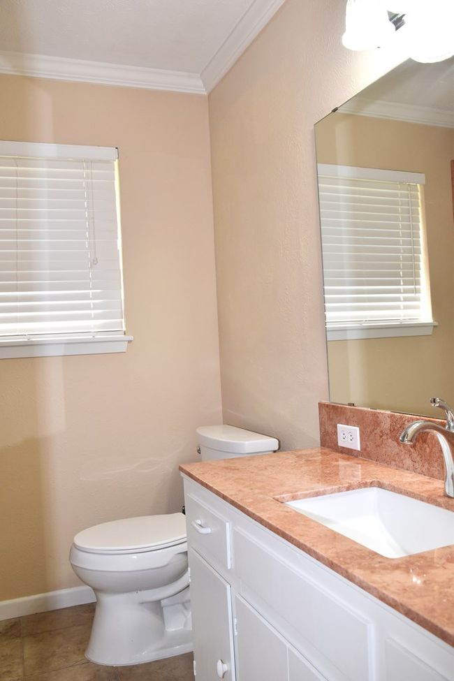 Guest Bath | Image 16