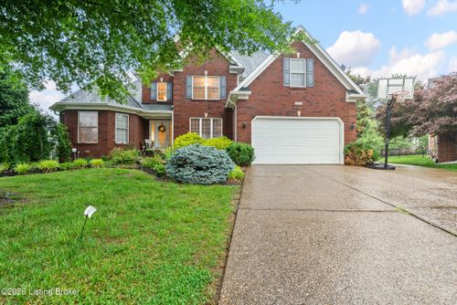 10711 Marceitta Ct, Louisville, KY, 40291-4122 | Card Image