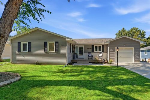 1509 W 8th Street, Cedar Falls, IA, 50613 | Card Image