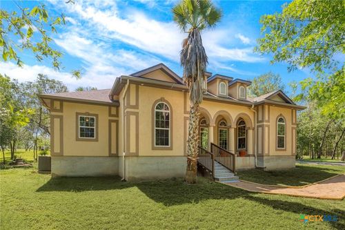 155 Woodrow Center Rd, Kingsbury, TX, 78638-2230 | Card Image