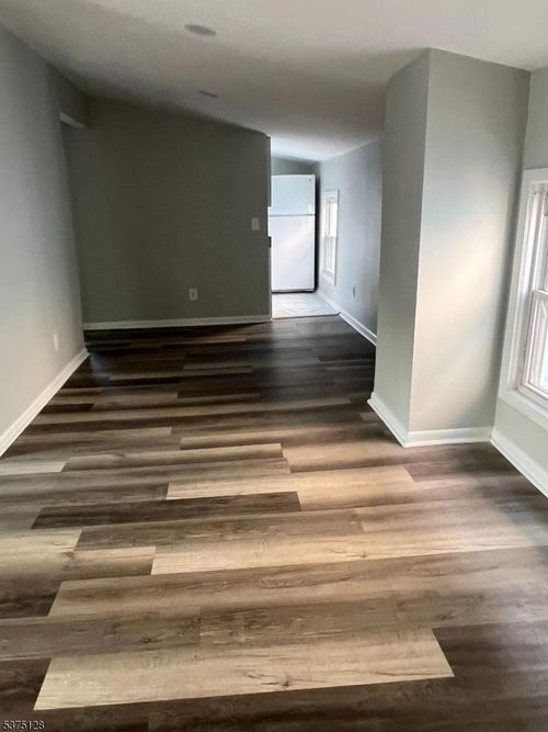 183 Main St, Hackettstown, NJ, 07840-2042 | Card Image