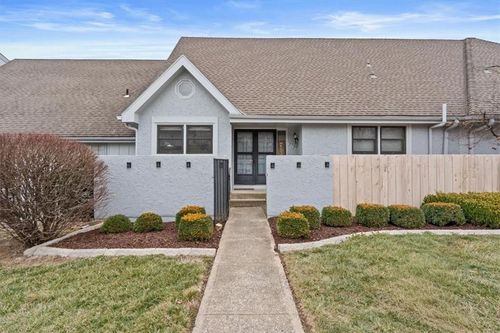 217 Woodbridge Ln, Kansas City, MO, 64145-1329 | Card Image