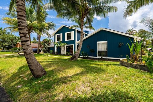 4830 Richmond Mews, Haverhill, FL, 33415-1337 | Card Image