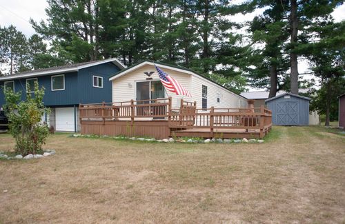 10711 S Shore Dr, Lake, MI, 48632-9035 | Card Image