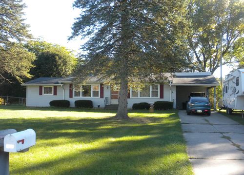 2045 S Sheridan Rd, Caro, MI, 48723-9626 | Card Image